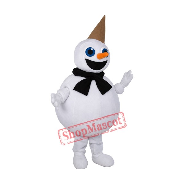 Friendly Realistic Snowman Mascot Costume Friendly Realistic Snowman Mascot Costume