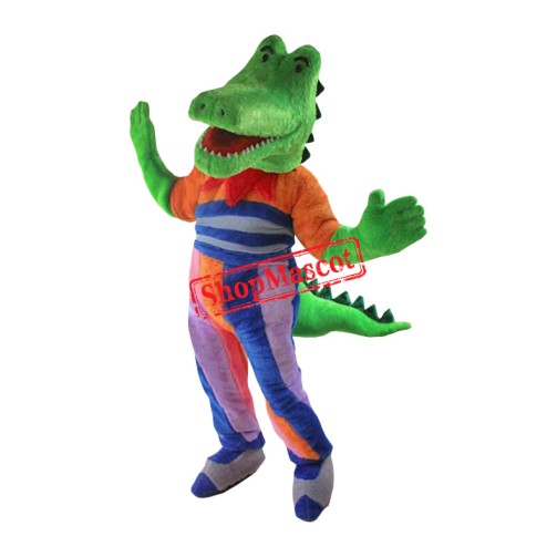 Friendly Realistic Lightweight Crocodile Mascot Costume Friendly Realistic Lightweight Crocodile Mascot Costume