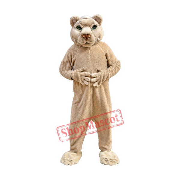 Friendly Tan-colored Lion Mascot Costume Friendly Tan-colored Lion Mascot Costume